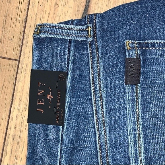 Jen7 for 7 for All Mankind Ankle Straight with Embellished rhinestone hem size 2 - Picture 7 of 9